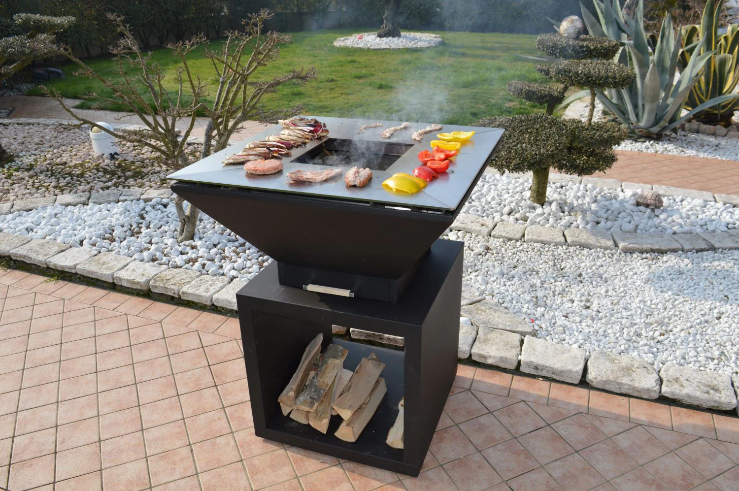 Oveneat OFP-WV-00000R BBQ Tower with wood storage includes cover,cooking grill & grilled plate - Image 8
